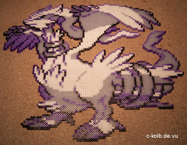 Reshiram Bügelperlen vorderseite